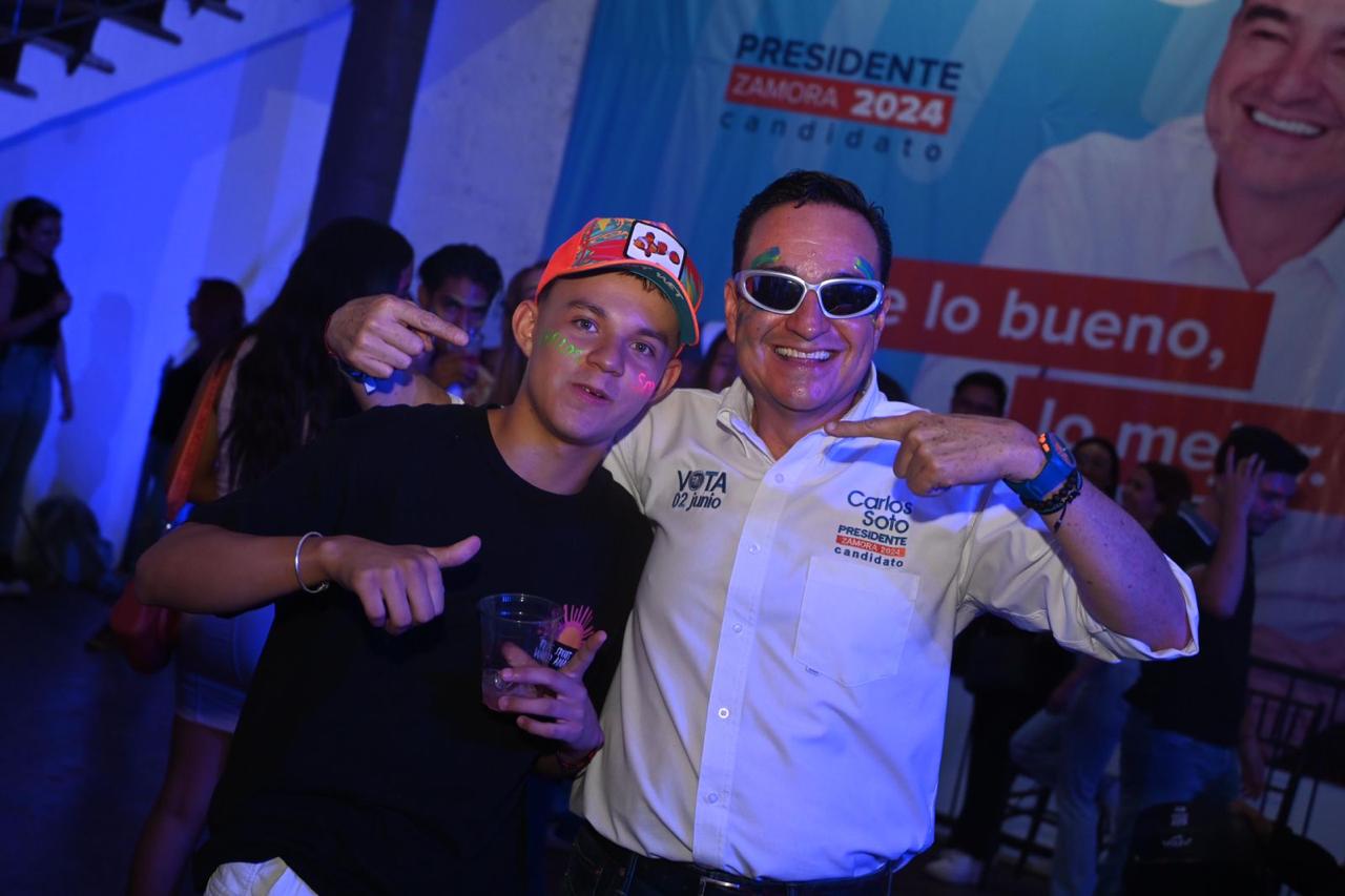 appyojoveneszam
